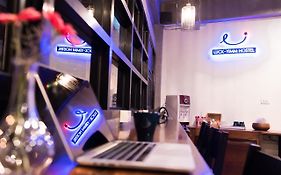 Luck Yimm Hostel (Adults Only)